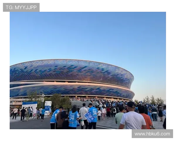毕津浩完成代表中国俱乐部第200次出场 创下大连英博历史新纪录 毕津浩完成代表中国俱乐部第200次出场 创下大连英博历史新纪录